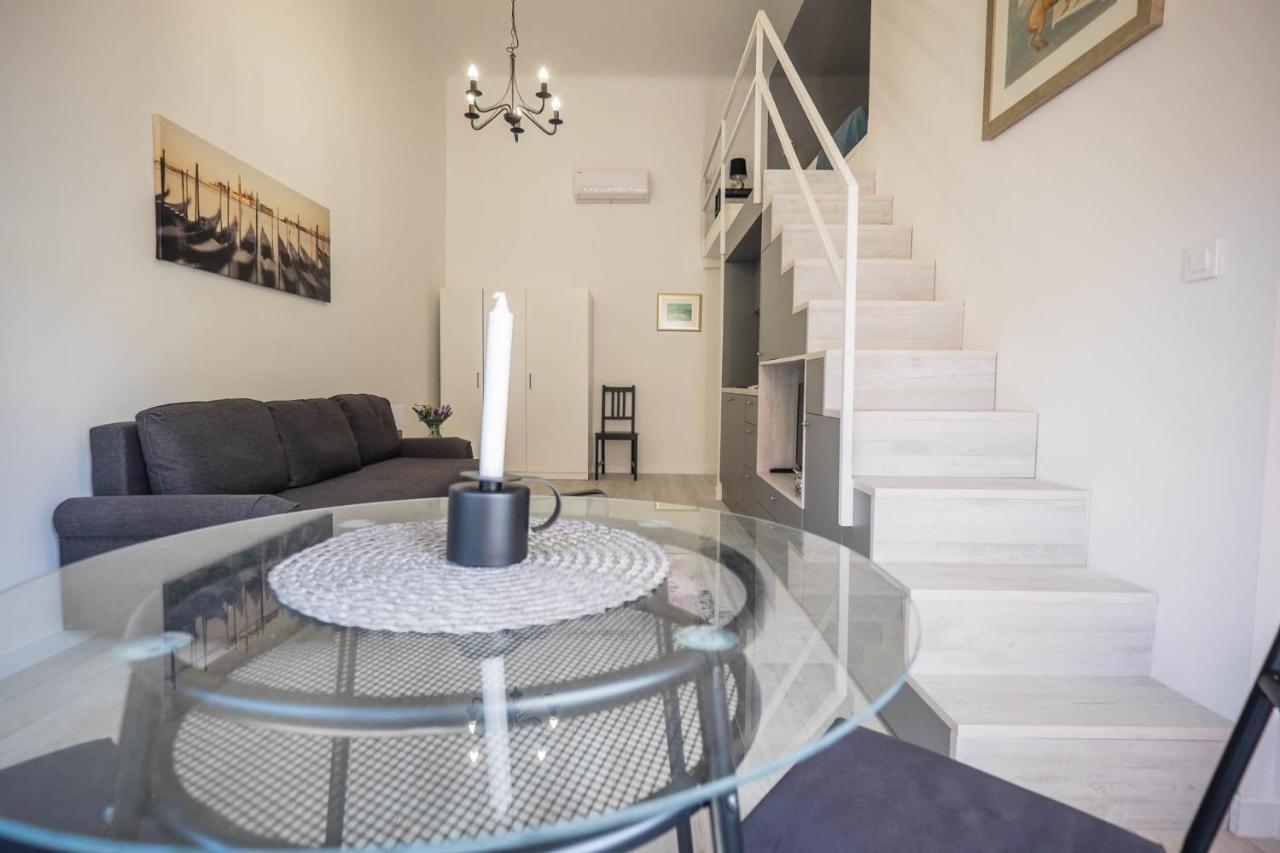 Gallery Duplex Studio Zagreb Dış mekan fotoğraf